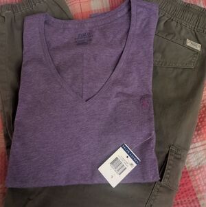 Womens Polo Ralph Lauren Cargo Capris  And A Polo V-neck T-shirt.